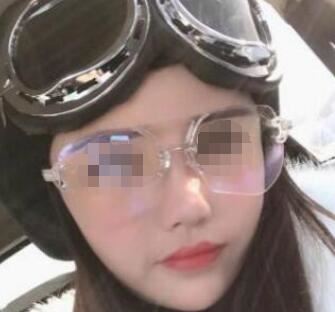 蒋章佳