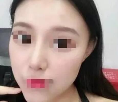 李雄伟