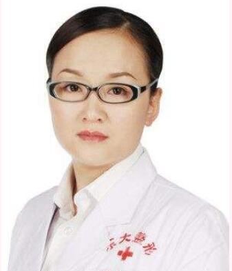 陈逸华