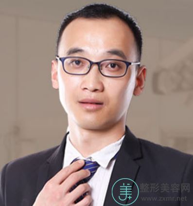 任震