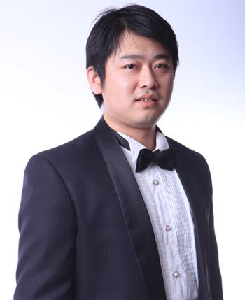 包靖