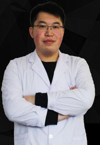 张栋