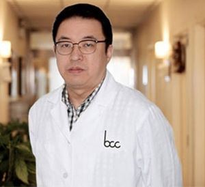 周炜