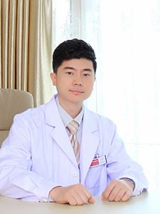 关世超
